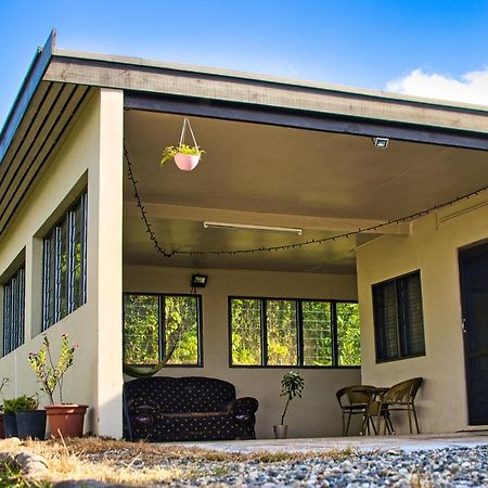 Guddy'S Riverside Cottage Nausori Esterno foto